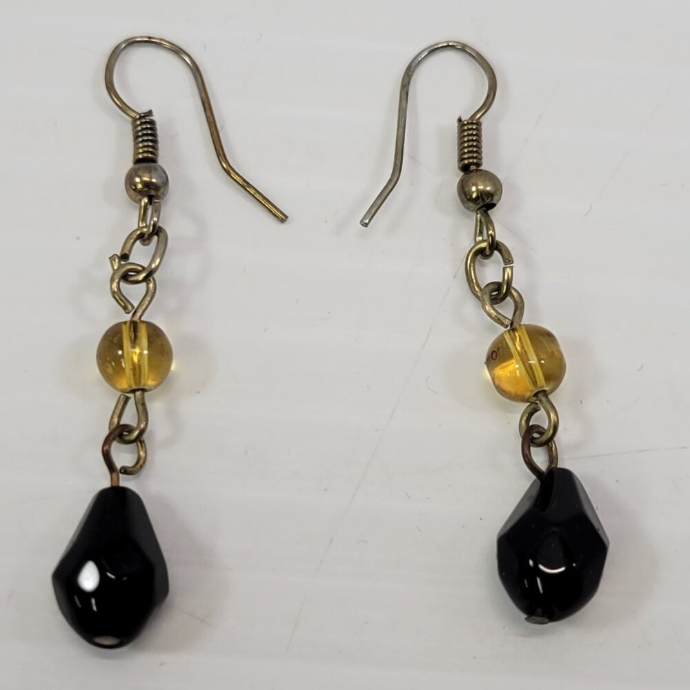 *B9) Woman Black Teardrop Glass Drop Bead Earrings
